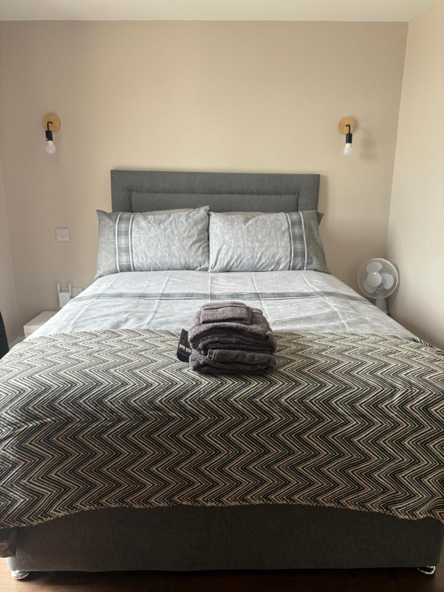 Private Detached Small Bedroom And Bathroom Only- This Is Not An Apartment Butlersbridge Zewnętrze zdjęcie